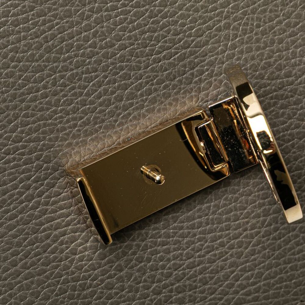 Pre Loved gucci Women Gray Crossbody Bags - Picture 8 of 8